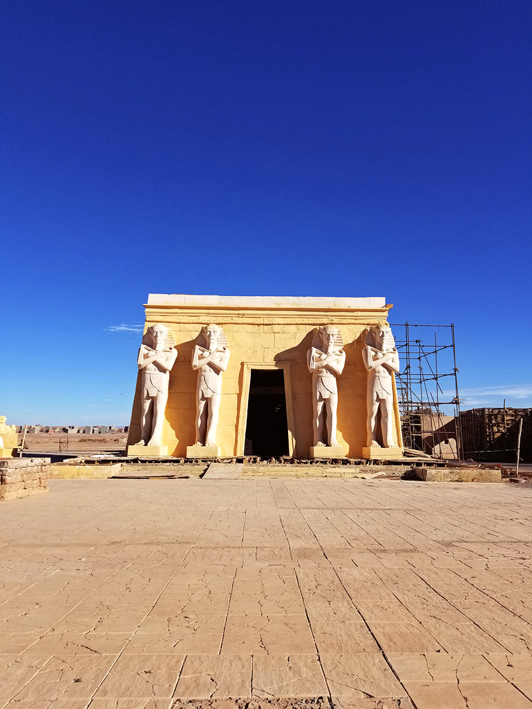 Dagny Zenovia Morocco Travel 37