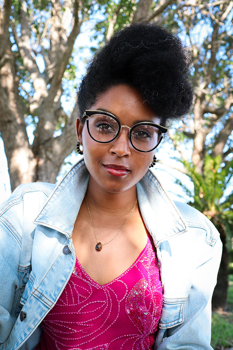 Dagny Zenovia UBlins Anna Black 0